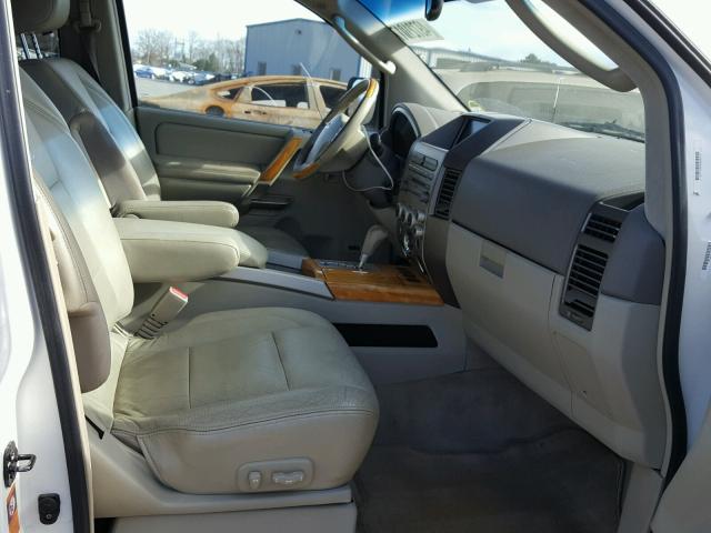 5N3AA08A25N812315 - 2005 INFINITI QX56 WHITE photo 5