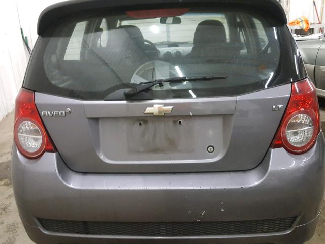 KL1TD66E49B339389 - 2009 CHEVROLET AVEO LS SILVER photo 9