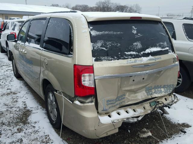 2A4RR5DG4BR760470 - 2011 CHRYSLER TOWN & COU GOLD photo 3