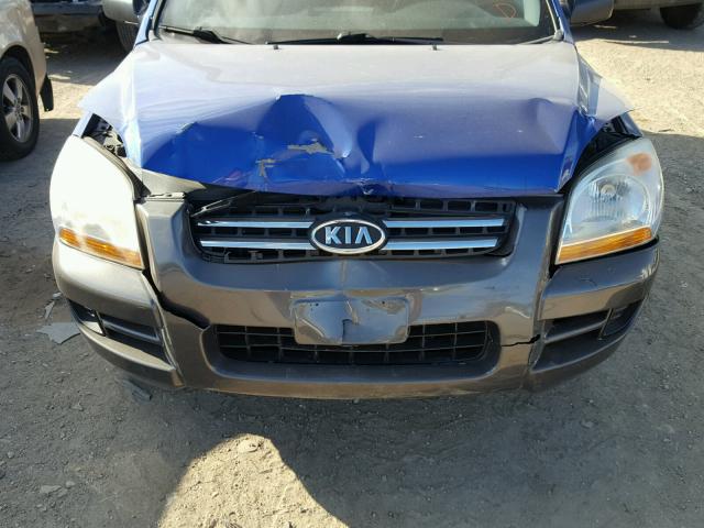 KNDJE723077396521 - 2007 KIA SPORTAGE E BLUE photo 7