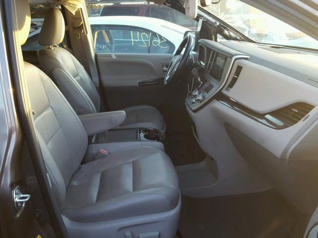 5TDYK3DC8FS633001 - 2015 TOYOTA SIENNA XLE GRAY photo 5