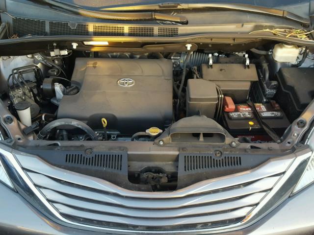 5TDYK3DC8FS633001 - 2015 TOYOTA SIENNA XLE GRAY photo 7