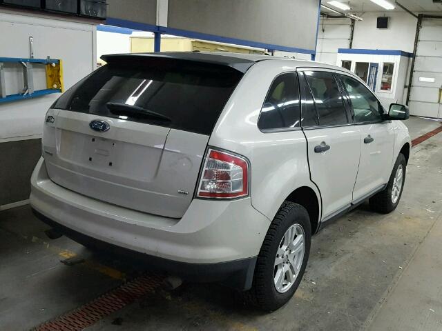 2FMDK46C07BA82319 - 2007 FORD EDGE SE SILVER photo 4