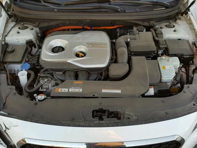 KMHE24L33HA061115 - 2017 HYUNDAI SONATA HYB WHITE photo 7