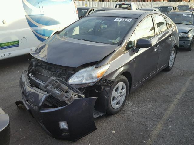 JTDKN3DUXA0098786 - 2010 TOYOTA PRIUS GRAY photo 2