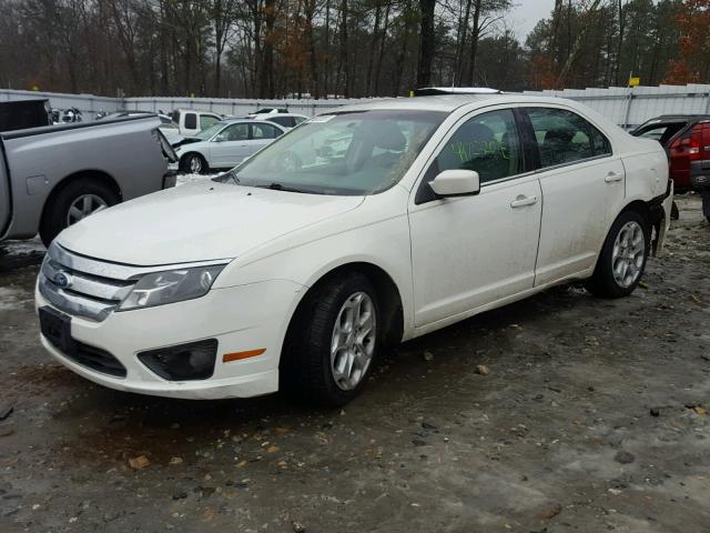 3FAHP0HA0AR284944 - 2010 FORD FUSION SE WHITE photo 2