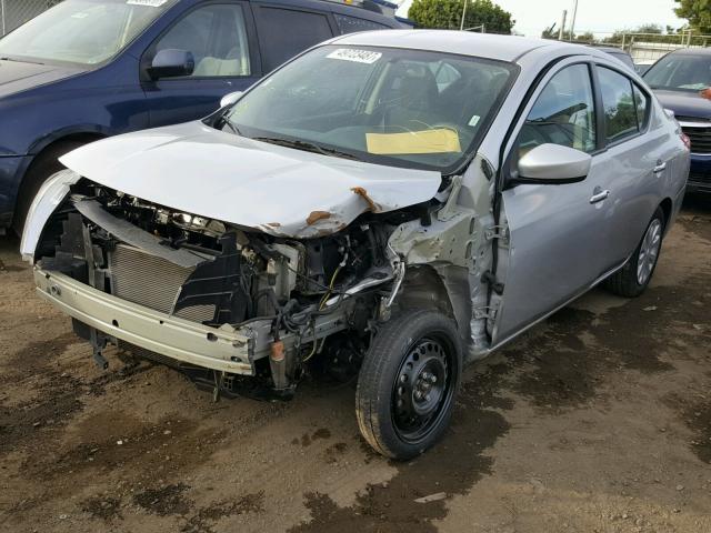 3N1CN7AP0GL903798 - 2016 NISSAN VERSA S SILVER photo 2