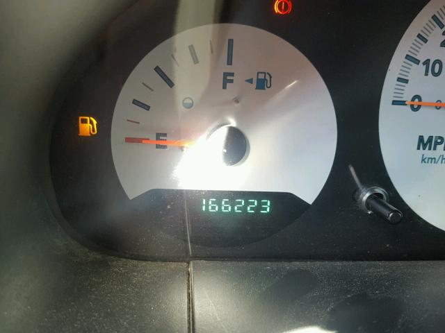 1C4GP45R05B253923 - 2005 CHRYSLER TOWN & COU BLUE photo 8