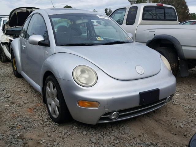 3VWDD21C23M426460 - 2003 VOLKSWAGEN NEW BEETLE 银色 照片 1