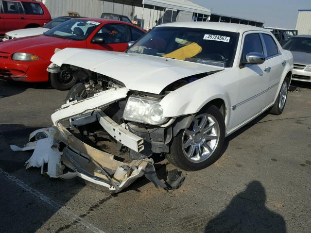 2C3KA63H46H388885 - 2006 CHRYSLER 300C WHITE photo 2