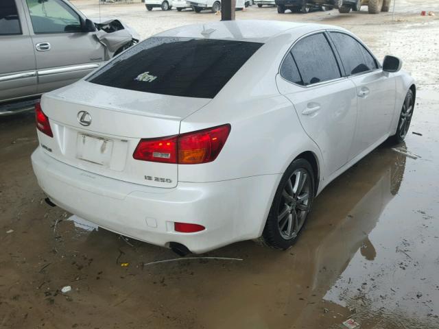 JTHBK262685071854 - 2008 LEXUS IS 250 WHITE photo 4