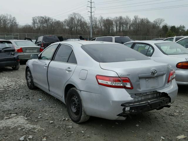 4T1BF3EK4BU211356 - 2011 TOYOTA CAMRY BASE SILVER photo 3