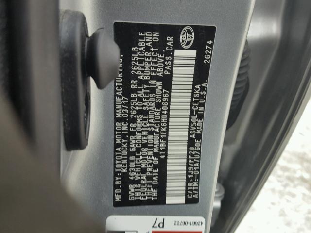 4T1BF1FK6HU406967 - 2017 TOYOTA CAMRY LE ნაცრისფერი ფოტო 10