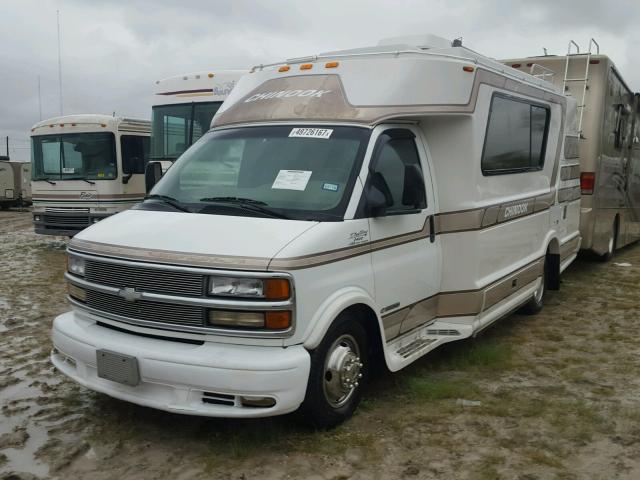 1GBJG31J0Y1276603 - 2000 CHIN MOTORHOME WHITE photo 2