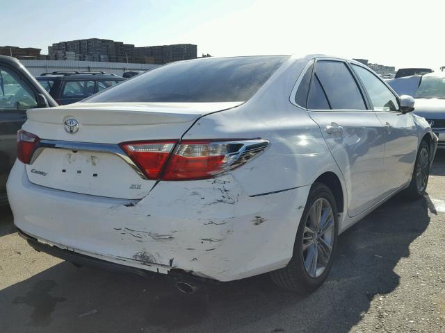 4T1BF1FK6HU618235 - 2017 TOYOTA CAMRY LE WHITE photo 4