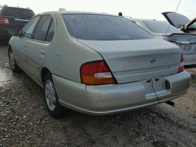 1N4DL01D9WC185043 - 1998 NISSAN ALTIMA XE BROWN photo 3