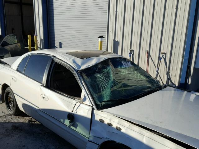 1G4CU541414148093 - 2001 BUICK PARK AVENU WHITE photo 9