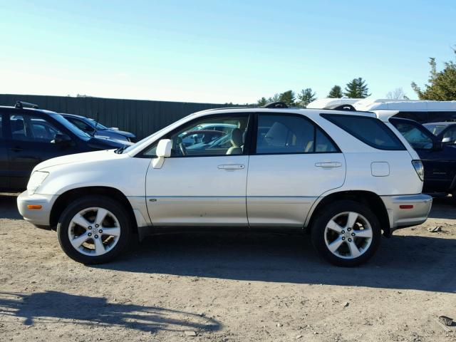 JTJHF10U310195214 - 2001 LEXUS RX 300 WHITE photo 9