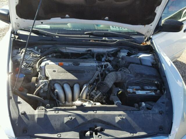 1HGCM56197A223643 - 2007 HONDA ACCORD VAL WHITE photo 7