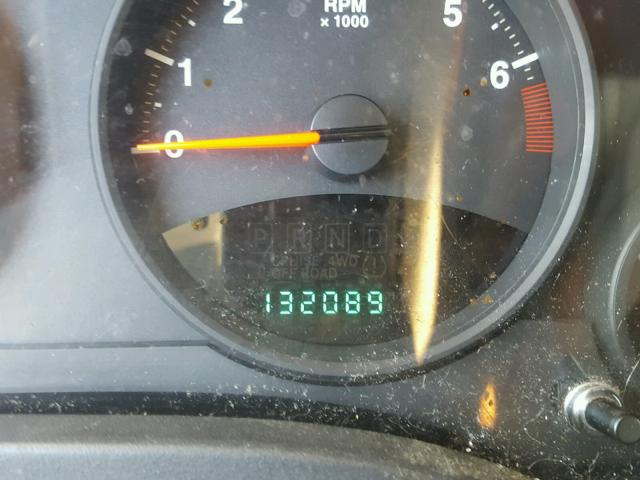 1J4FT47B29D187158 - 2009 JEEP COMPASS SP WHITE photo 8