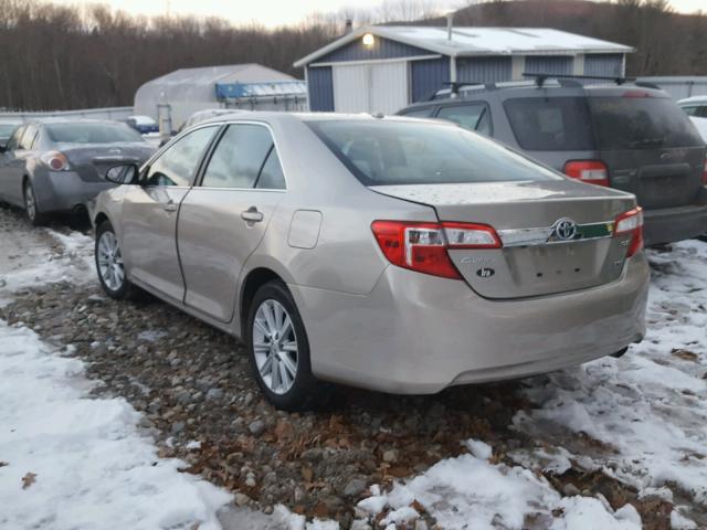 4T1BD1FK7EU122393 - 2014 TOYOTA CAMRY HYBR GOLD photo 3