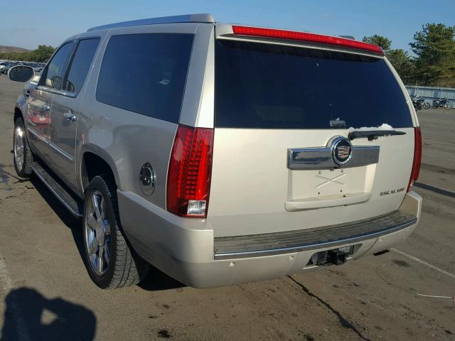 1GYFK66888R235638 - 2008 CADILLAC ESCALADE E BEIGE photo 3