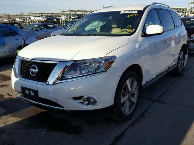 5N1AR2MM2DC665775 - 2013 NISSAN PATHFINDER WHITE photo 2