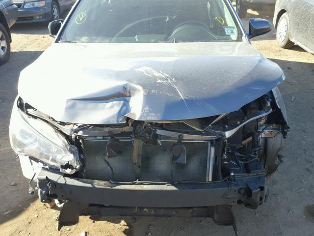 4T1BF1FK0HU370399 - 2017 TOYOTA CAMRY LE ნაცრისფერი ფოტო 7