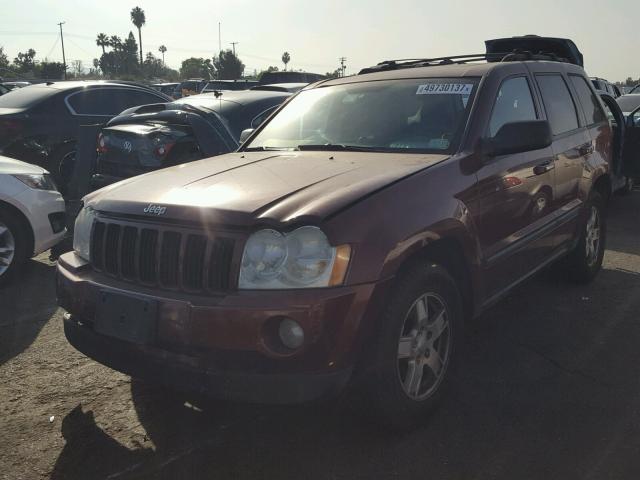 1J8GR48K97C532737 - 2007 JEEP GRAND CHER RED photo 2