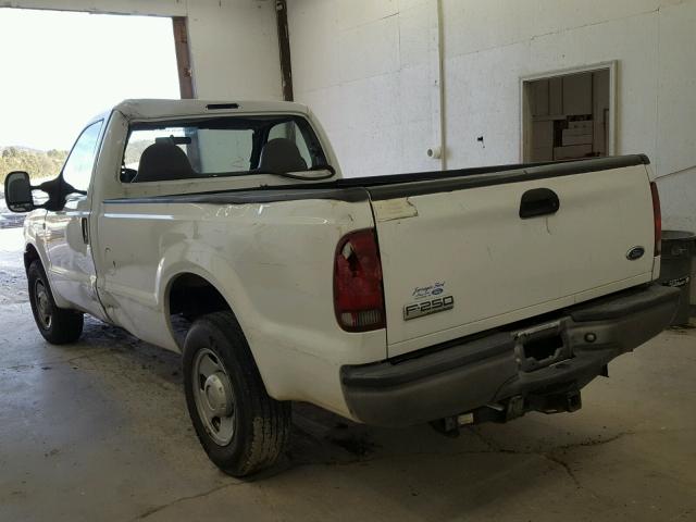 1FTNF20505EC02889 - 2005 FORD F250 SUPER WHITE photo 3