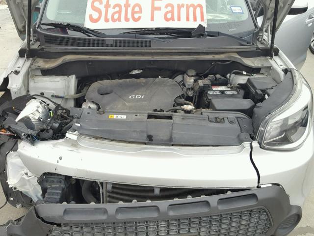 KNDJN2A26E7703652 - 2014 KIA SOUL SILVER photo 7