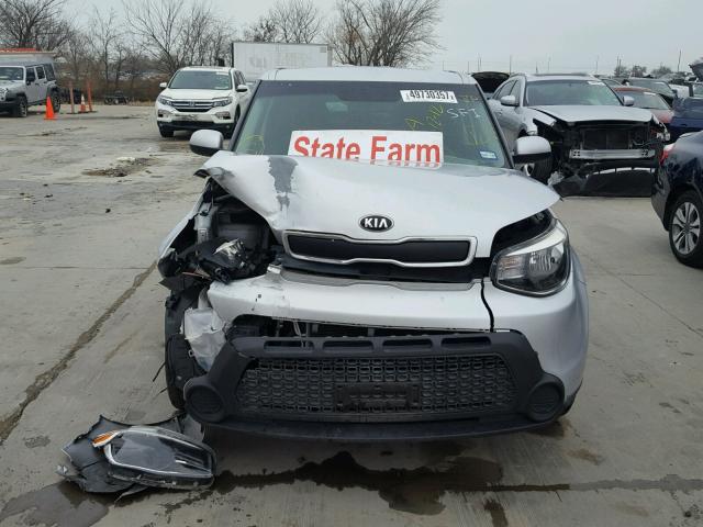 KNDJN2A26E7703652 - 2014 KIA SOUL SILVER photo 9