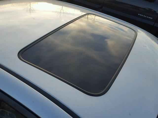 4T1BE30K15U514867 - 2005 TOYOTA CAMRY LE ვერცხლისფერი ფოტო 9