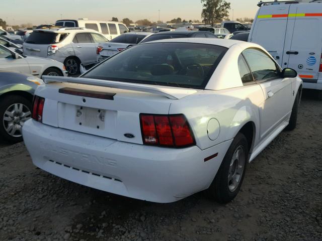 1FAFP404XYF169313 - 2000 FORD MUSTANG WHITE photo 4