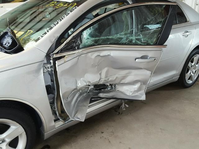 1G1ZB5E14BF333598 - 2011 CHEVROLET MALIBU LS SILVER photo 9