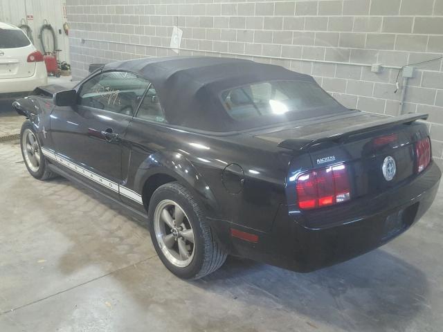 1ZVFT84N465215282 - 2006 FORD MUSTANG BLACK photo 3