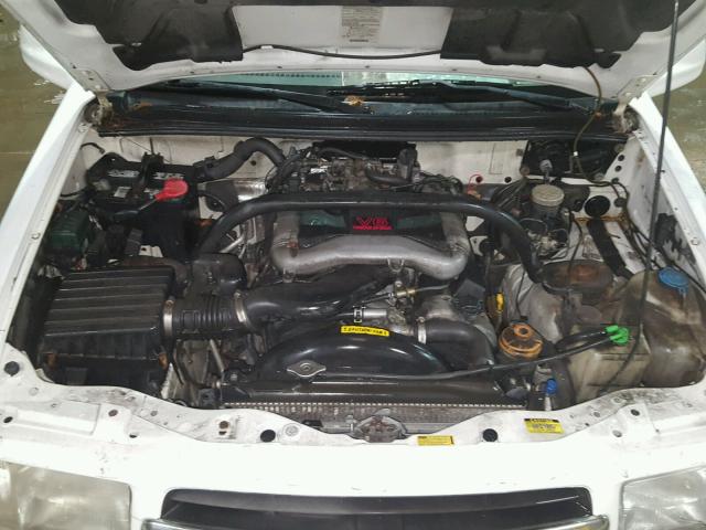 2CNBJ634X16938597 - 2001 CHEVROLET TRACKER LT WHITE photo 7