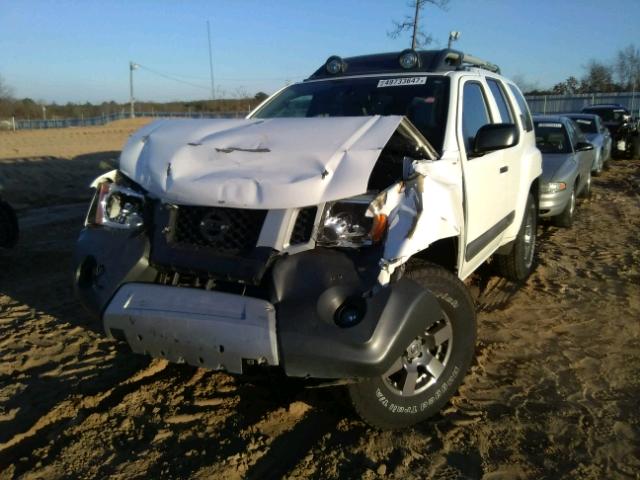 5N1AN0NW8CC519380 - 2012 NISSAN XTERRA OFF WHITE photo 2