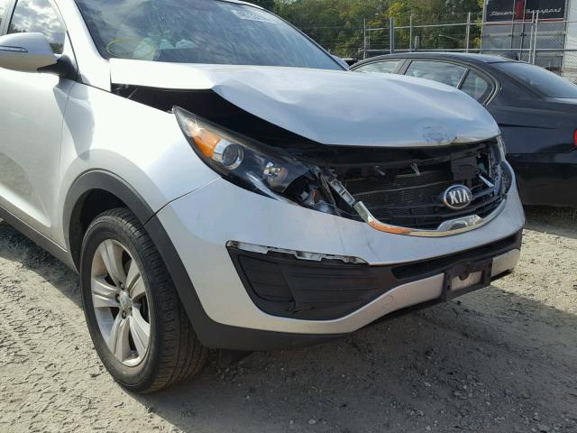 KNDPB3A26D7411653 - 2013 KIA SPORTAGE B SILVER photo 9