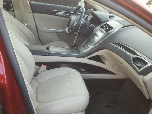 3LN6L2J9XGR617910 - 2016 LINCOLN MKZ RED photo 5