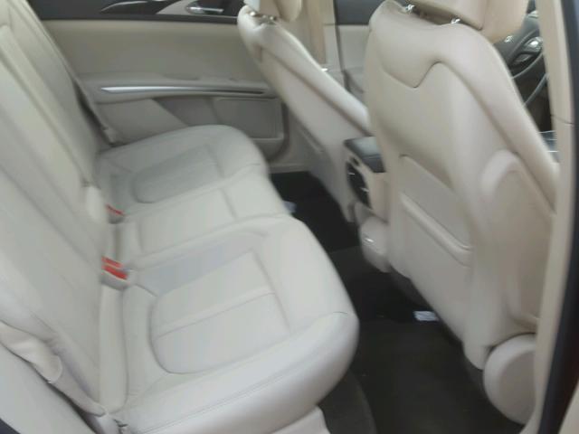 3LN6L2J9XGR617910 - 2016 LINCOLN MKZ RED photo 6