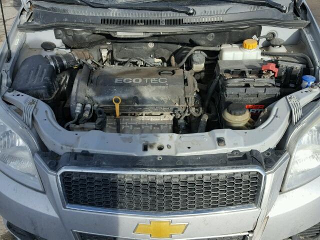 KL1TD6DEXAB056602 - 2010 CHEVROLET AVEO LS SILVER photo 7