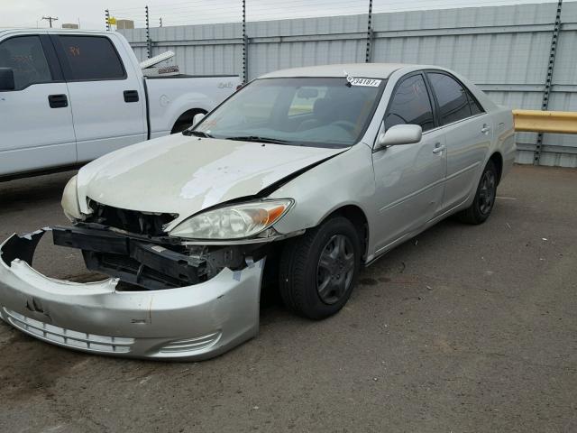 4T1BE30K53U764898 - 2003 TOYOTA CAMRY LE SILVER photo 2