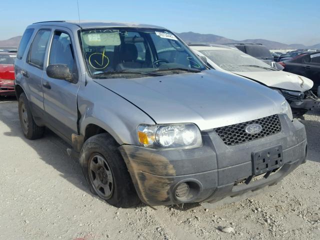 1FMCU02Z57KA21272 - 2007 FORD ESCAPE XLS SILVER photo 1