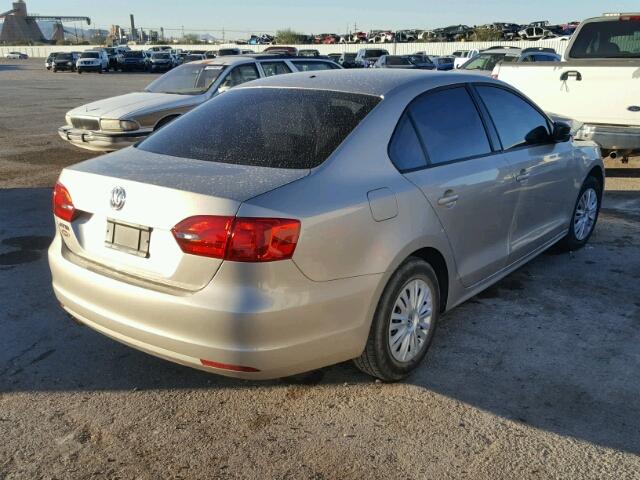 3VW2K7AJ9EM233914 - 2014 VOLKSWAGEN JETTA BASE GOLD photo 4