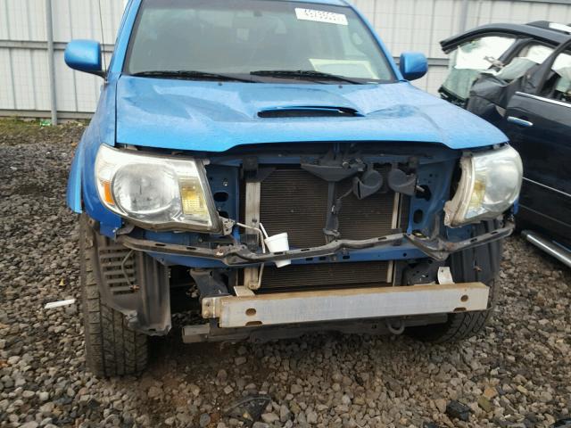 5TELU42N47Z374817 - 2007 TOYOTA TACOMA DOU BLUE photo 9