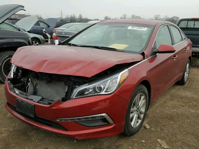 5NPE24AF4FH226662 - 2015 HYUNDAI SONATA SE RED photo 2