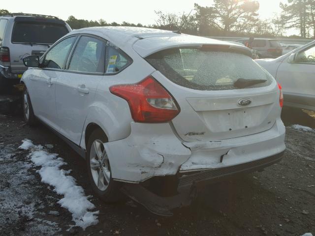 1FADP3K29DL368152 - 2013 FORD FOCUS SE WHITE photo 3