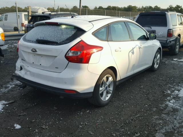 1FADP3K29DL368152 - 2013 FORD FOCUS SE WHITE photo 4