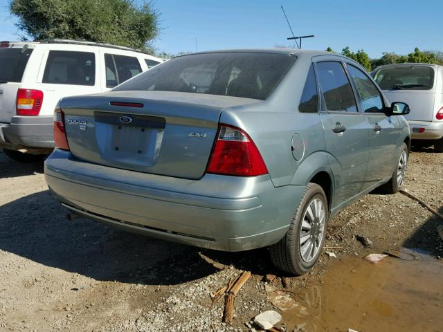 1FAFP34N06W123791 - 2006 FORD FOCUS ZX4 GREEN photo 4